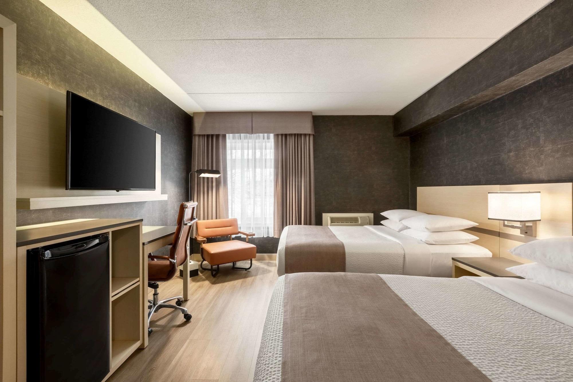Days Inn By Wyndham Toronto West Mississauga Bagian luar foto