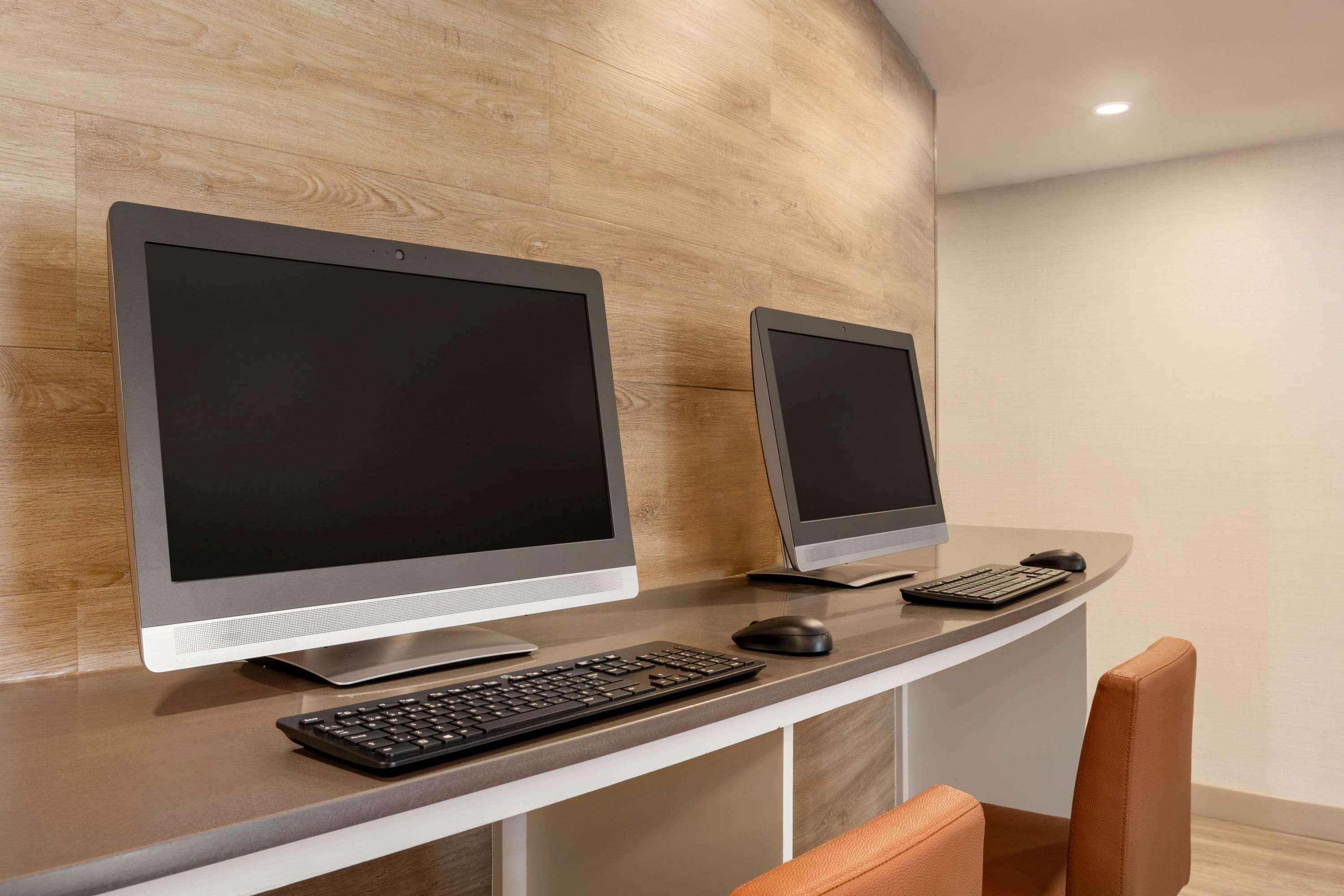 Days Inn By Wyndham Toronto West Mississauga Bagian luar foto