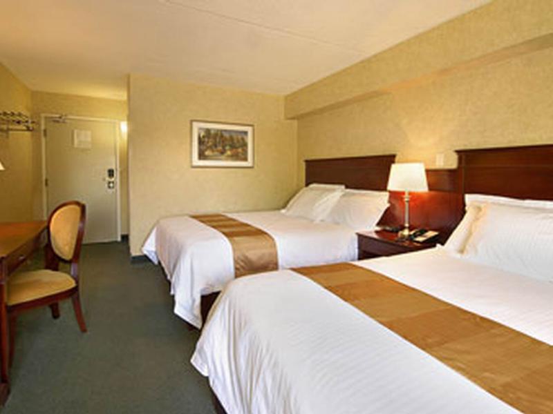 Days Inn By Wyndham Toronto West Mississauga Ruang foto